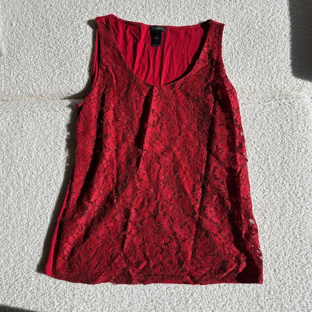 Ann Taylor Women’s Red Tank Size M – Stylish & Comfortable‎ Essential